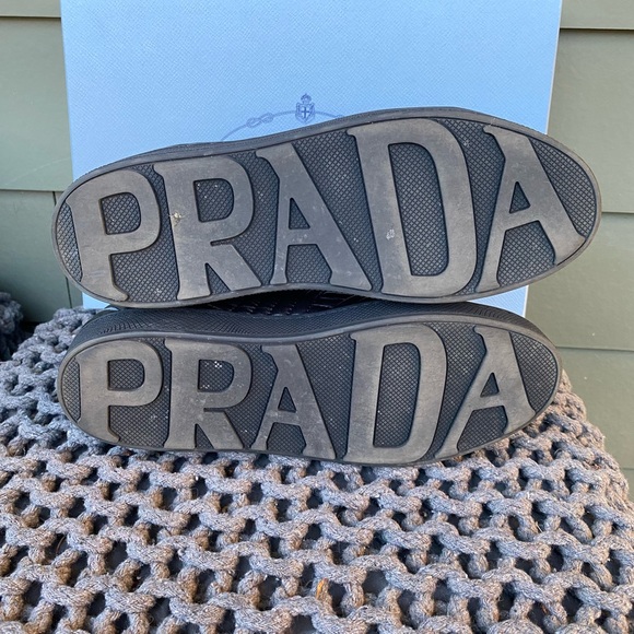 WORN ONCE PRADA 37 LEATHER QUILTED SNEAKERS NEXT TO NEW - Picture 9 of 13
